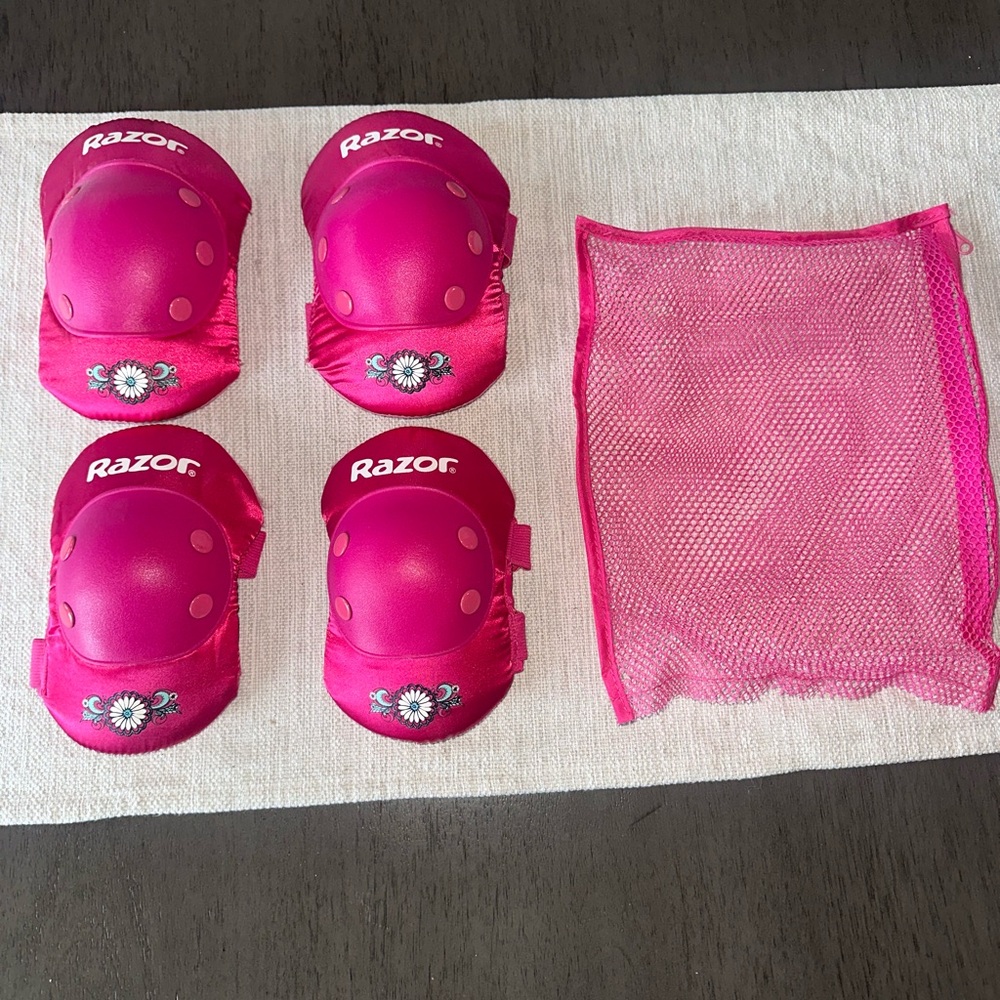 Razor Pink Floral Gear Set